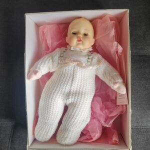 NIB Madame Alexander #34385 Wild RosesBaby Doll